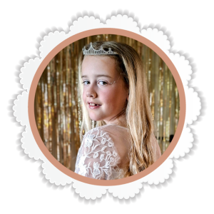 Een kinderfeestje vol glitter, glamour en bruidsjurken passen voor de lol!